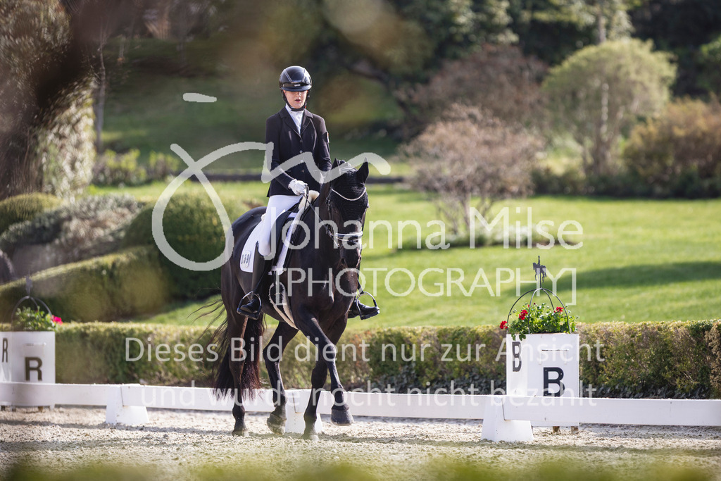 260411_Kronberg_Dressur-L-772 | Deine schönsten Turniermomente als professionelle Fotos! Entdecke hochwertige Pferdesport-Fotografie im Online-Shop. Jetzt Fotos finden & bestellen!