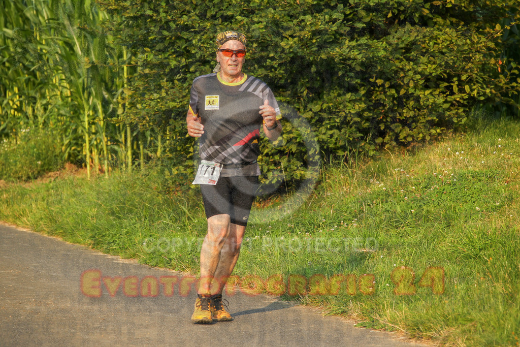 240802_1922_EV4_3627 | Sportfotografie im Rhein-Sieg Kreis, Köln, Bonn, NRW, Rheinland Pfalz, Hessen, etc. Unser Tätigkeitsfeld umfasst den Laufsport vom Volkslauf über den Marathon, Duathlon, Triathon bis zum Ultralauf wie Kölnpfad Ultra oder Schindertrail.