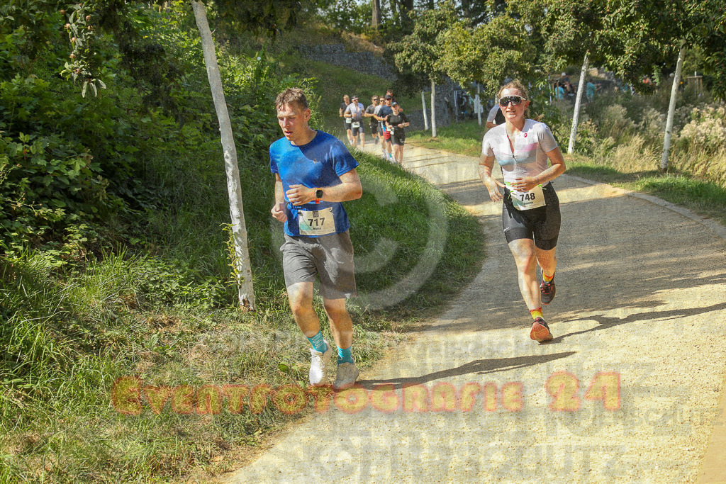 250824_1445_EX1_7406 | Sportfotografie im Rhein-Sieg Kreis, Köln, Bonn, NRW, Rheinland Pfalz, Hessen, etc. Unser Tätigkeitsfeld umfasst den Laufsport vom Volkslauf über den Marathon, Duathlon, Triathon bis zum Ultralauf wie Kölnpfad Ultra oder Schindertrail.