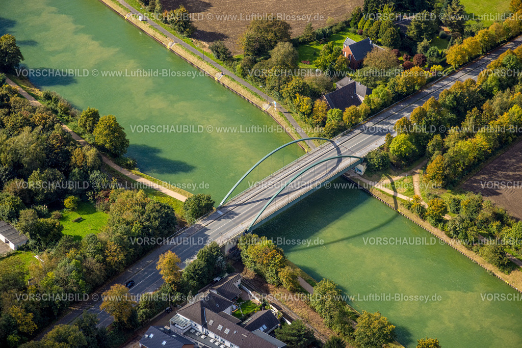 Voerde241009609 | Luftbild, Brücke Hindenburgstraße Bundesstraße B8 über den Wesel-Datteln-Kanal, Friedrichsfeld, Voerde, Niederrhein, Nordrhein-Westfalen, Deutschland