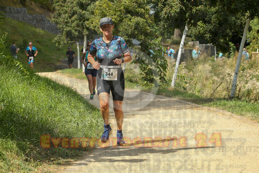 250824_1337_EX1_3038 | Sportfotografie im Rhein-Sieg Kreis, Köln, Bonn, NRW, Rheinland Pfalz, Hessen, etc. Unser Tätigkeitsfeld umfasst den Laufsport vom Volkslauf über den Marathon, Duathlon, Triathon bis zum Ultralauf wie Kölnpfad Ultra oder Schindertrail.