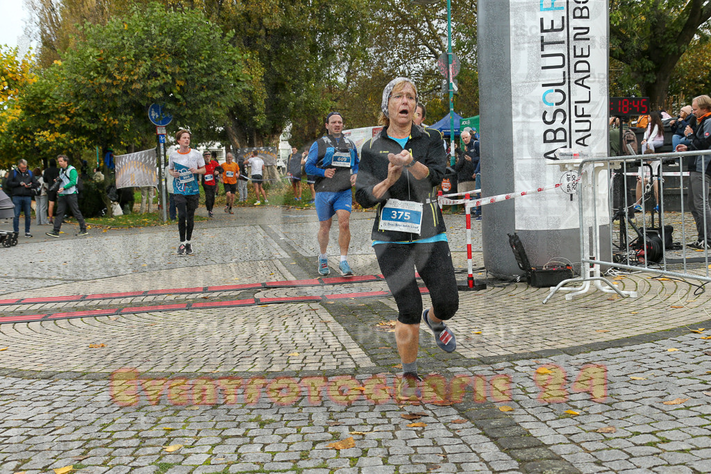 241020_1018_EX1_8678 | Sportfotografie im Rhein-Sieg Kreis, Köln, Bonn, NRW, Rheinland Pfalz, Hessen, etc. Unser Tätigkeitsfeld umfasst den Laufsport vom Volkslauf über den Marathon, Duathlon, Triathon bis zum Ultralauf wie Kölnpfad Ultra oder Schindertrail.