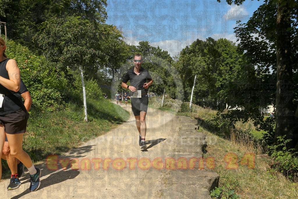 250824_1240_EX1_0112 | Sportfotografie im Rhein-Sieg Kreis, Köln, Bonn, NRW, Rheinland Pfalz, Hessen, etc. Unser Tätigkeitsfeld umfasst den Laufsport vom Volkslauf über den Marathon, Duathlon, Triathon bis zum Ultralauf wie Kölnpfad Ultra oder Schindertrail.