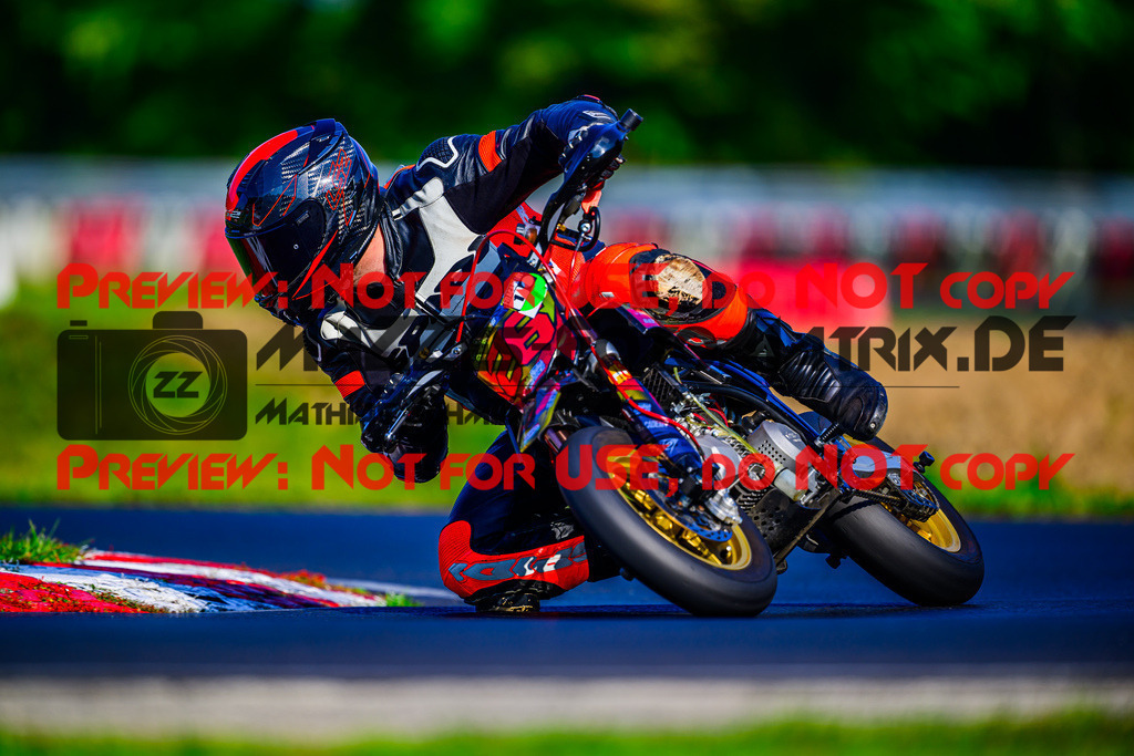 MaZZes_FotoMatrix_240917_6007705_9528 | 6_SBK