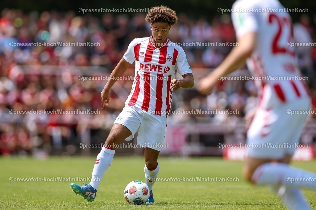 1FC12072501132 | 12.07.2025, Fußball, SV Bergisch Gladbach 09 - 1. FC Köln, Testspiel, BELKAW-Arena, Saison 2025 2026: Neo Telle (1.FC Koeln #49) DFB regulations prohibit any use of photographs as image sequences and or quasi-video.
