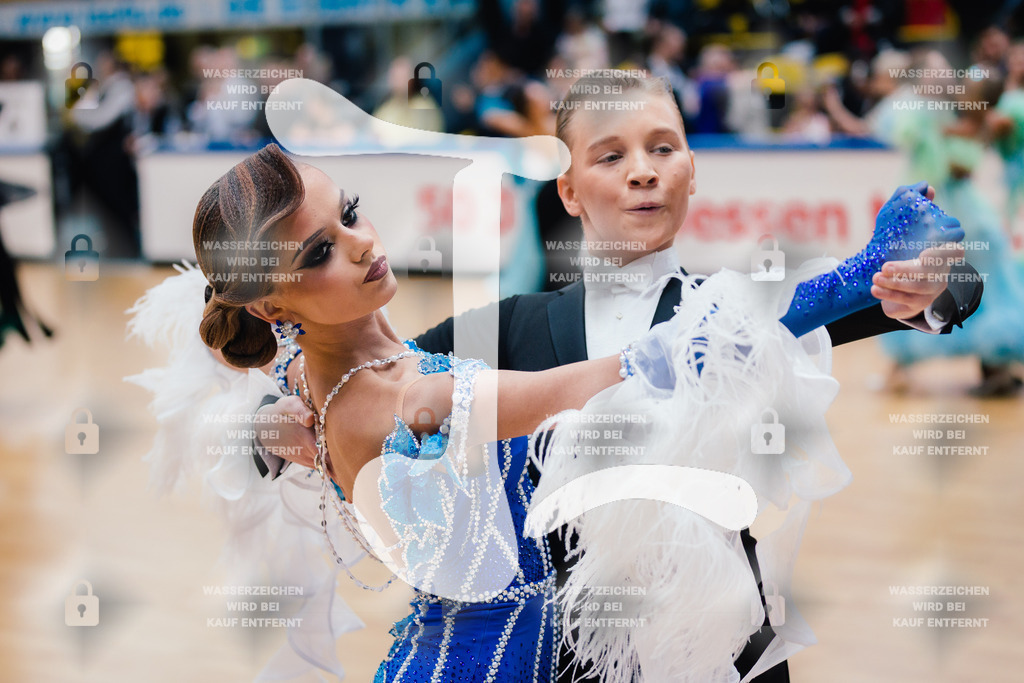 Hessen Tanzt WDSF Open Junior II Standard 5th (217) Vitalii Karnaukhov _ Elizaveta Beloedova (TC Rot-Weiß Leipzig)-2025-05-17-7430 | Webshop for digital downloads and prints of dance sport, event & show photographer Julian Link - Realisiert mit Pictrs.com