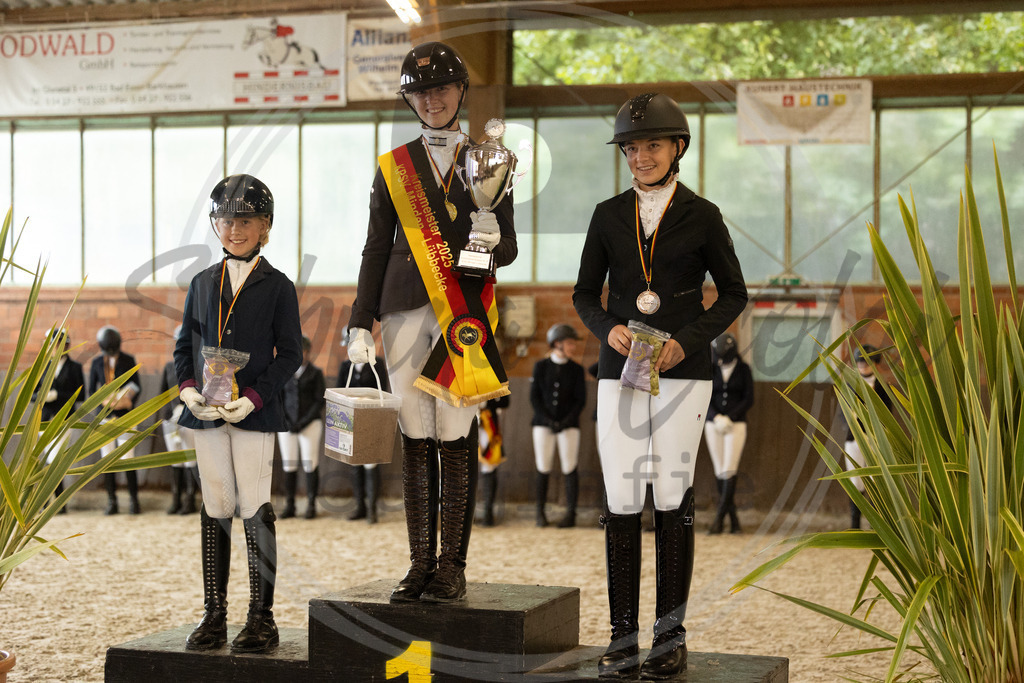 994A2709 | sabrinanicolaifotografie - Realisiert mit Pictrs.com