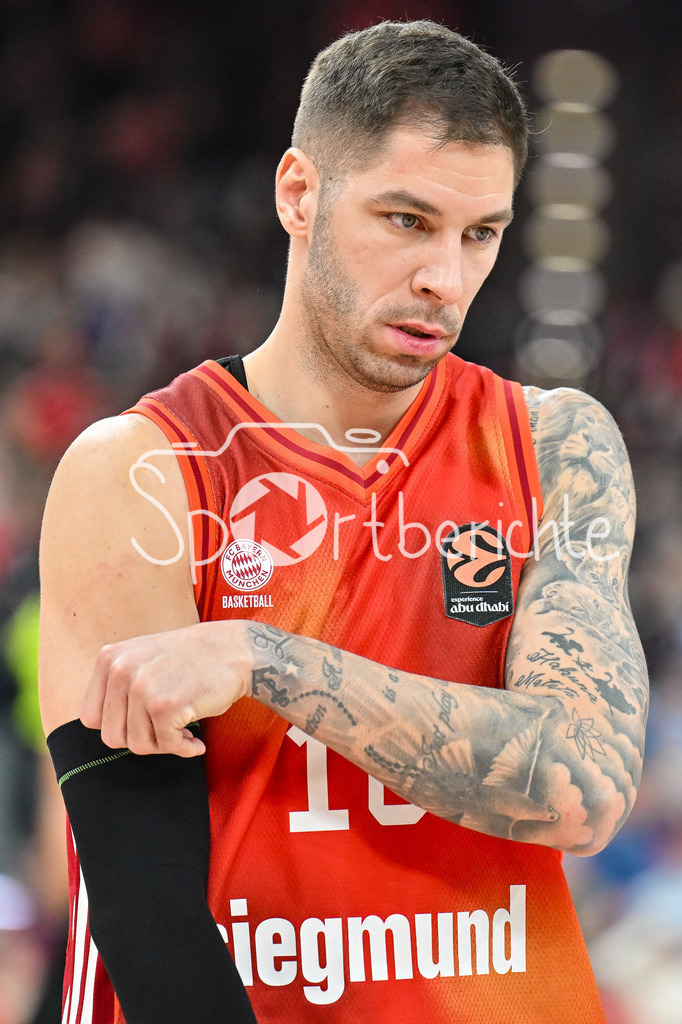 FC Bayern Basketball - AS Monaco Basket | MUNICH, GERMANY - 05. FEBRUARY: im Bild Stefan JOVIC (FC Bayern Basketball 16) / Einzelfoto / Freisteller während dem Match zwischen dem FC Bayern Basketball und dem AS Monaco Basket am 27. Spieltag der EuroLeague im SAP GARDEN