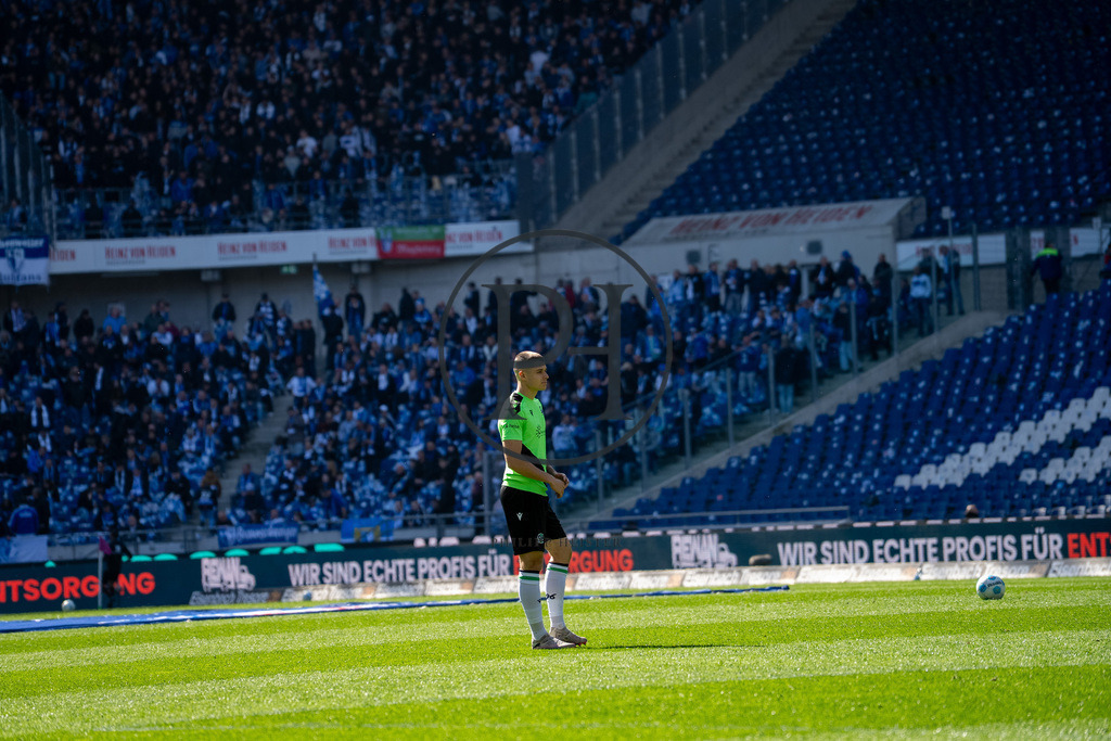 Hannover 96 vs 1. FC Magdeburg – 2. Bundesliga – 29.03.2025 | Szene aus dem 2. Bundesliga-Spiel des 27. Spieltags zwischen Hannover 96 und dem 1. FC Magdeburg am 29. März 2025 in der Heinz von Heiden Arena in Hannover. Endstand: 0:0. Fotografiert von Philipp Heist. - Realisiert mit Pictrs.com