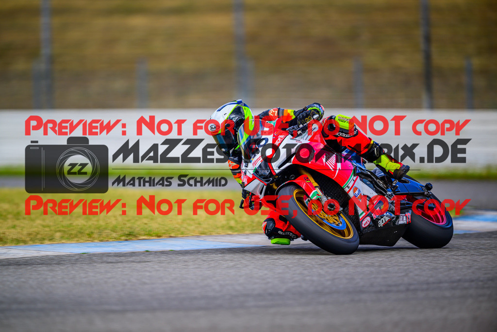 MaZZes_Fotomatrix_20250628_6007705_9070 | WEISS