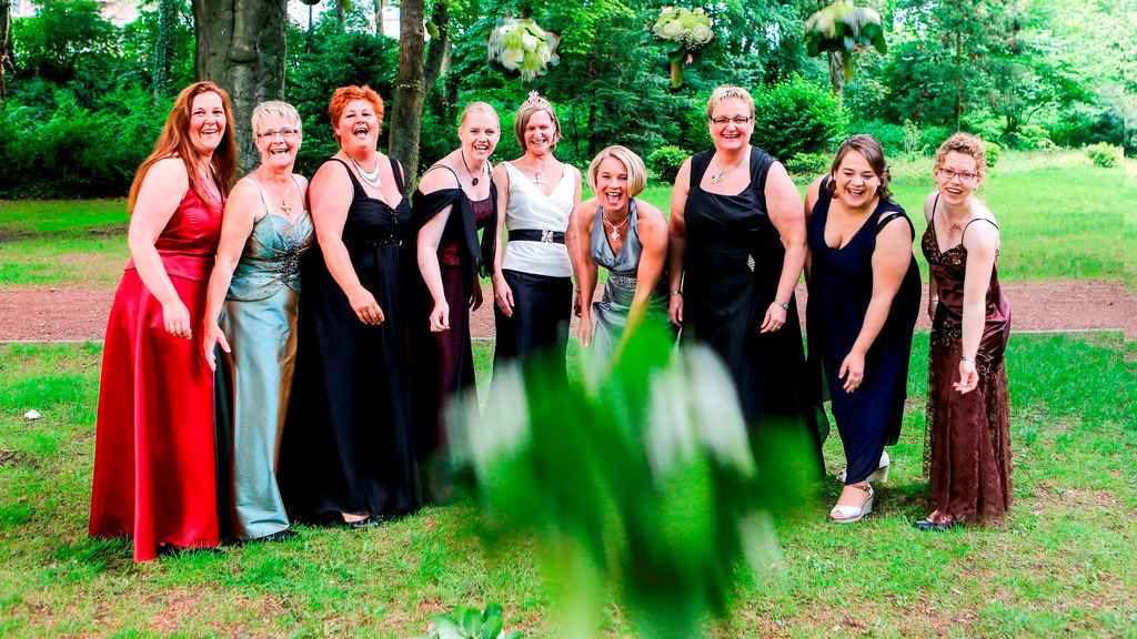 top-top.de Hochzeiten141 | Foto, Video, Fotografie, Videografie, Fotobox, DJ, Discjockey, Musik, Musikbox, Veranstaltung, Photobooth, Amazon, Ebay, Buchtipp, Bestseller, Autor, Verlag, Buch, Wesel, Hamminkeln, NRW, Dinslaken, Rees, Drohne, Hochzeit, Party, Fotobox, Wesel, Fotograf