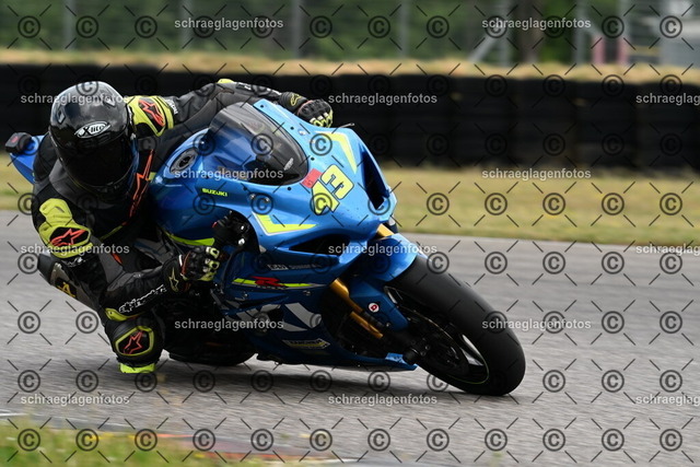 25bt02-0655 | markuskiefer.com - Realisiert mit Pictrs.com