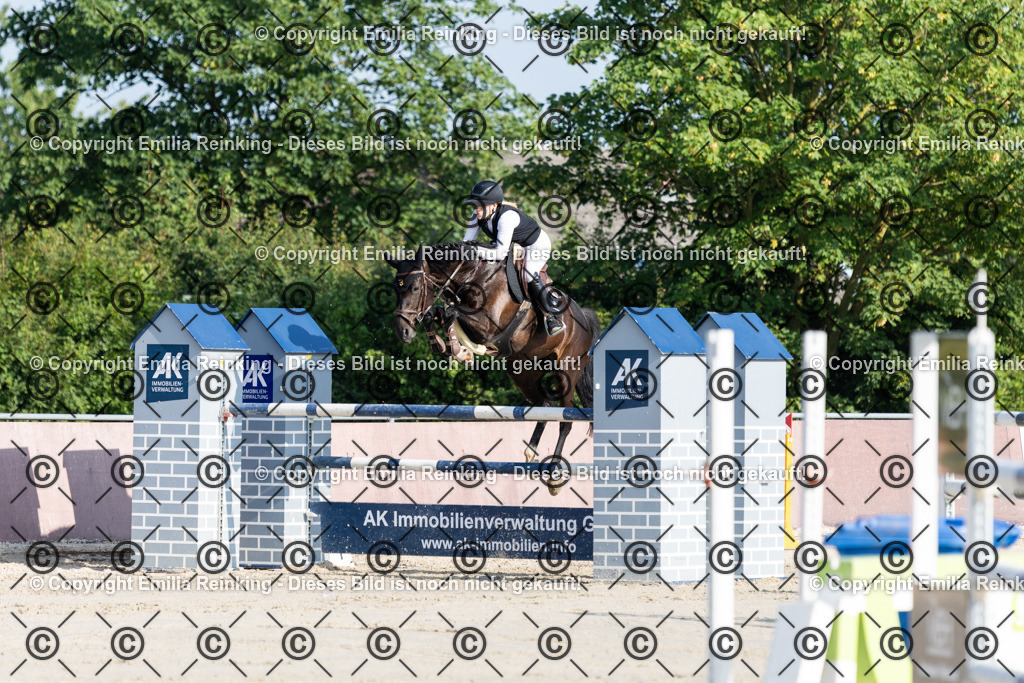 CL5A1284 | Emilia Reinking Fotografie - Realisiert mit Pictrs.com