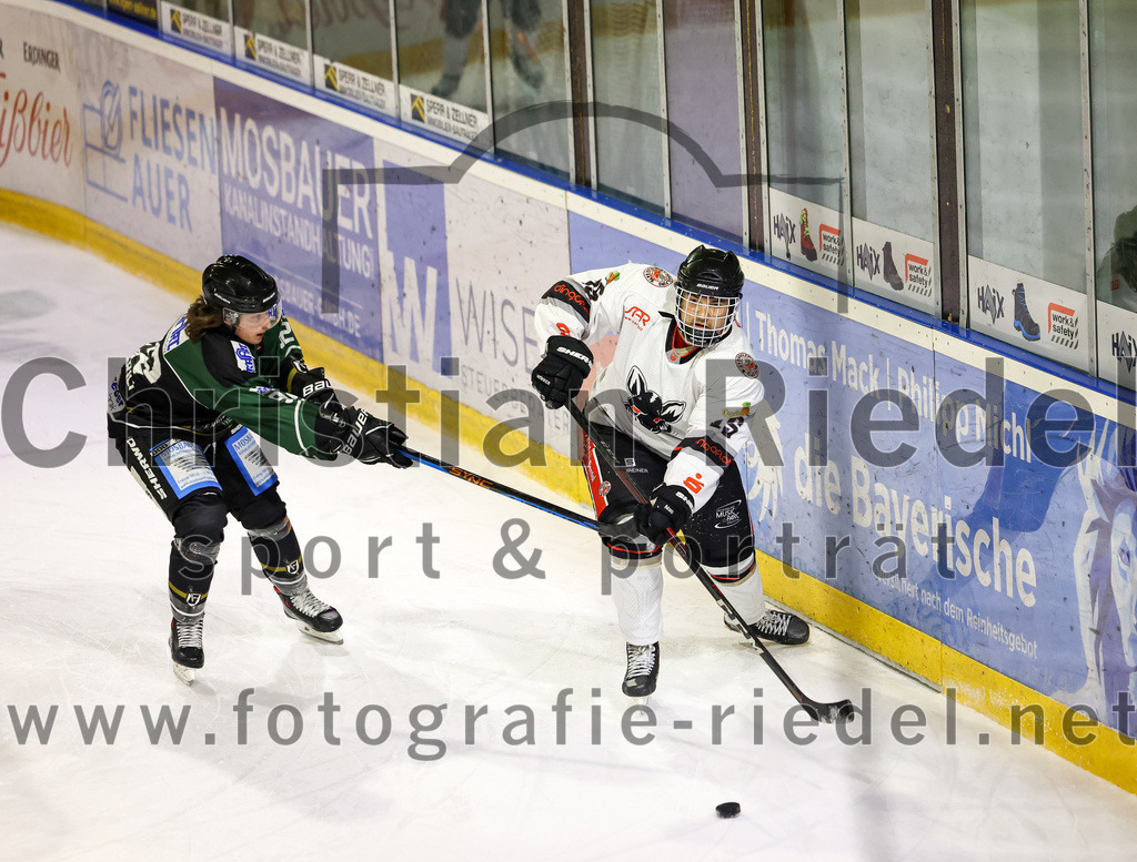 2022-09-30_059_TSV_Erding_gegen_EV_Dingolfing | Erding, Deutschland, 30.09.2022:
Eishockey, Bayernliga 2022 / 2023, Testspiel, TSV Erding gegen EV Dingolfing, Endergebnis: 3:4

Marius von Friderici-Steinmann (Erding Gladiators, #92)

Foto: Christian Riedel / fotografie-riedel.net