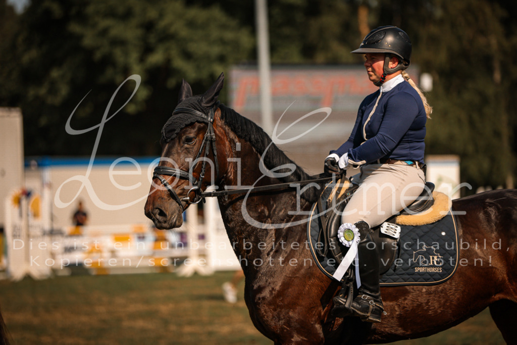 13.FrPfA00167 | Leoni Ertmer Photography - Realisiert mit Pictrs.com