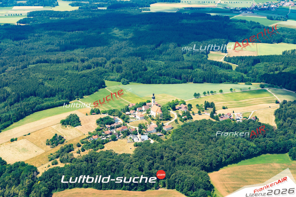 Das Luftbild zeigt : Eichlberg Hemau - Die Luftaufnahme wurde 2023 vom UL-Flugzeug aus erstellt ( keine Drohne ) - Hochauflösende Luftaufnahme - Für grossformatige Ausdrucke geeignet. Die Geschenkidee !Mit Lizenz und Bildrechte bestellbar