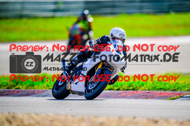 MaZZes_FotoMatrix_240911_6007705_8998 | GRUEN