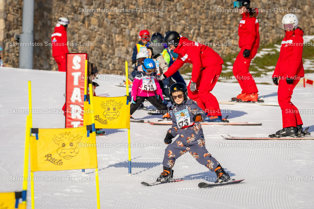 SRF_12.12.2025 0159 | SRF_12.12.2025 0159 - Realisiert mit Pictrs.com