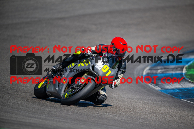 MaZZes_FotoMatrix_240520_6007705_4900 | ROT