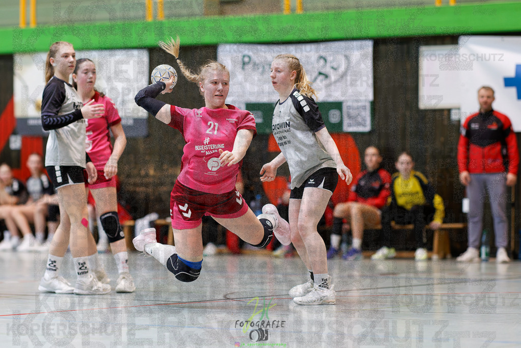 Hessenmeisterschaft wJC - Spiel um Platz 3; TuS Kriftel - SG Schenklengsfeld | Hessenmeisterschaft wJC - Spiel um Platz 3; TuS Kriftel - SG Schenklengsfeld am 22.03.2025 in Biedenkopf (Sporthalle Lahntalschule)Photo © 2025 - Jörg Heinrich - Realisiert mit Pictrs.com