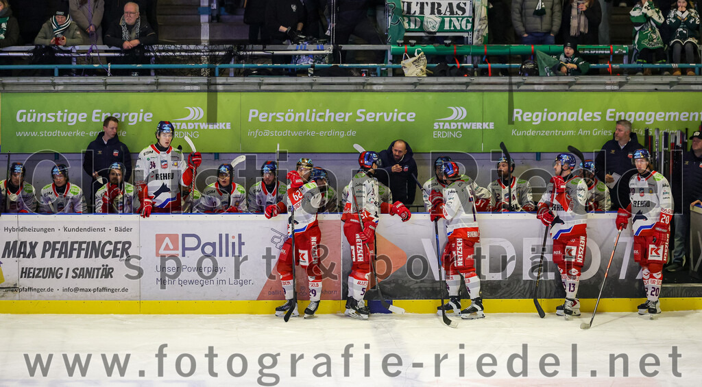 2026-01-18_072_TSV_Erding_gegen_Selber_Woelfe | Erding, Deutschland, 18.01.2026:Eishockey, Oberliga Süd 2025 / 2026, 38. Spieltag, TSV Erding gegen Selber Wölfe, Endergebnis: 2:3 n.V.Foto: Christian Riedel / fotografie-riedel.net