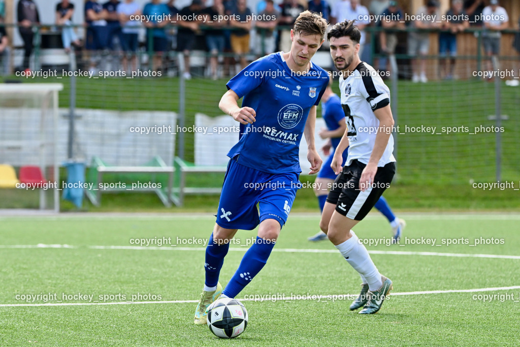 SV Spittal vs. UNION Matrei | #27 Hannes Wibmer UNION Matrei, #10 Denin Matoruga SV Spittal, SV Spittal vs. UNION Matrei, SV Spittal vs. UNION Matrei am 17.08.2025 in Spittal an der Drau (Goldeck Stadion), Austria, (Photo by Bernd Stefan)