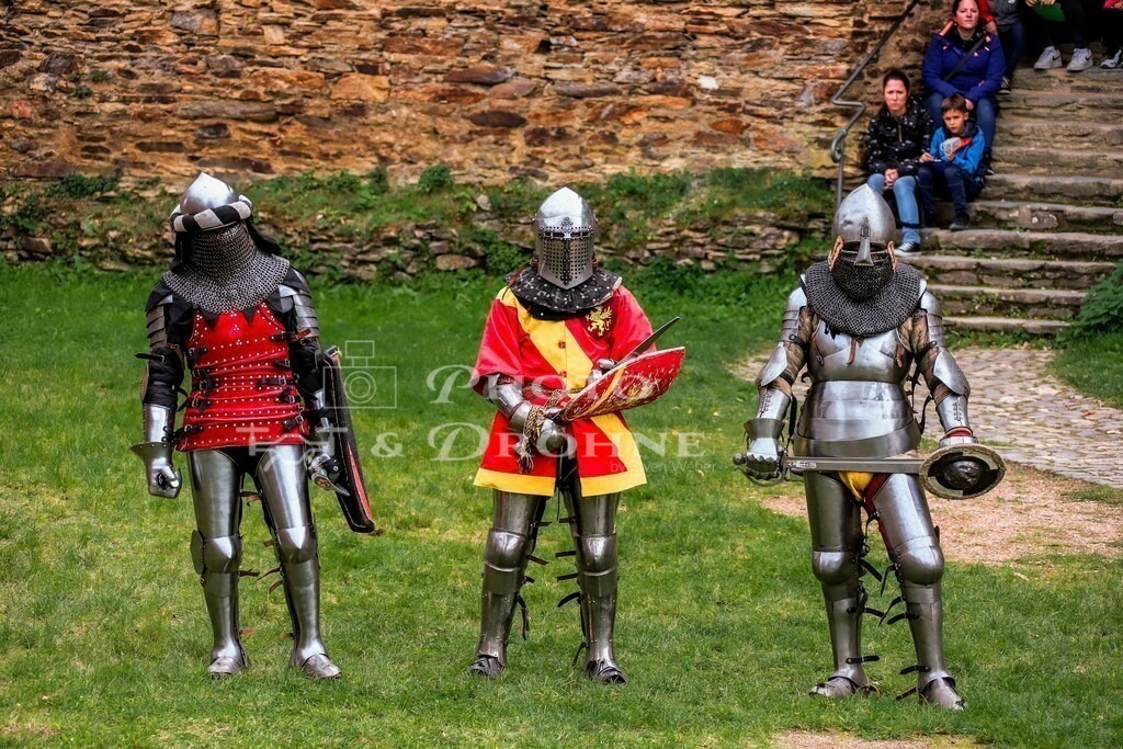 Rheinfels Ritter-2895 | Burg Ruine Rheinfels ist die größte Festungsanlage zwischen Koblenz und Bingen am Oberen Mittelrhein. - Realisiert mit Pictrs.com