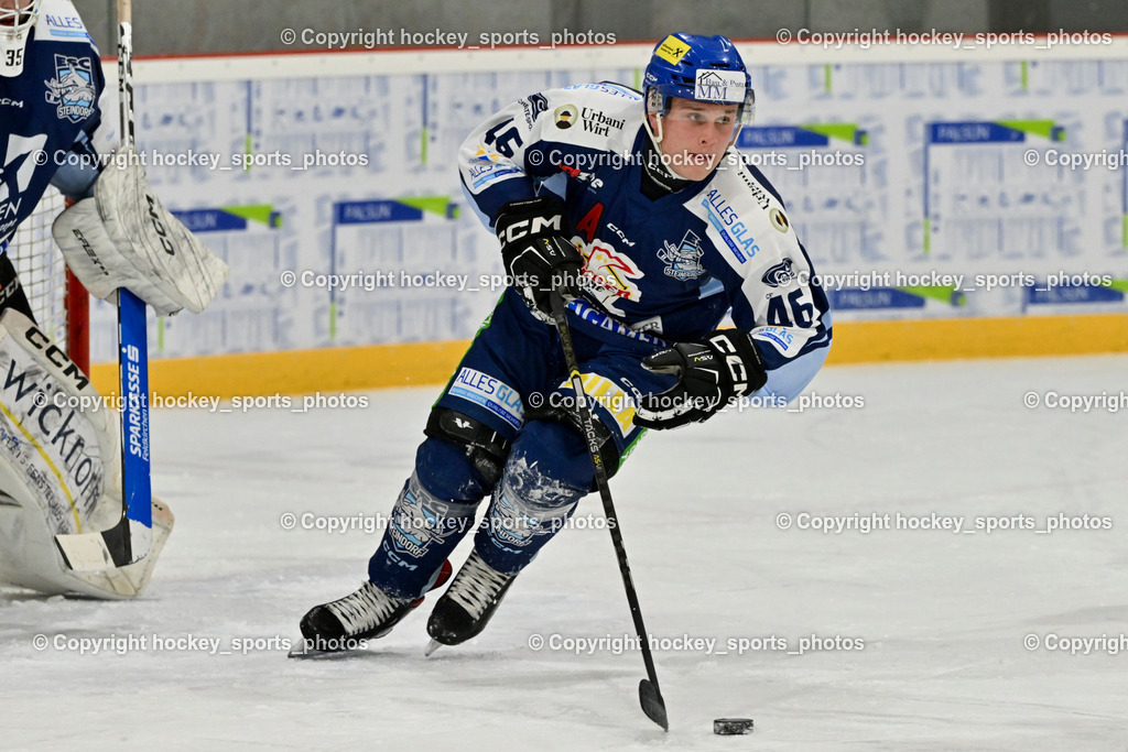 ESV FERLACH vs. ESC SOCCERZONE STEINDORF | #46 Maurer Julian ESC Steindorf, ESV FERLACH vs. ESC SOCCERZONE STEINDORF, ESV FERLACH vs. ESC SOCCERZONE STEINDORF am 22.11.2024 in Ferlach (Eishalle Ferlach ), Austria, (Photo by Bernd Stefan)
