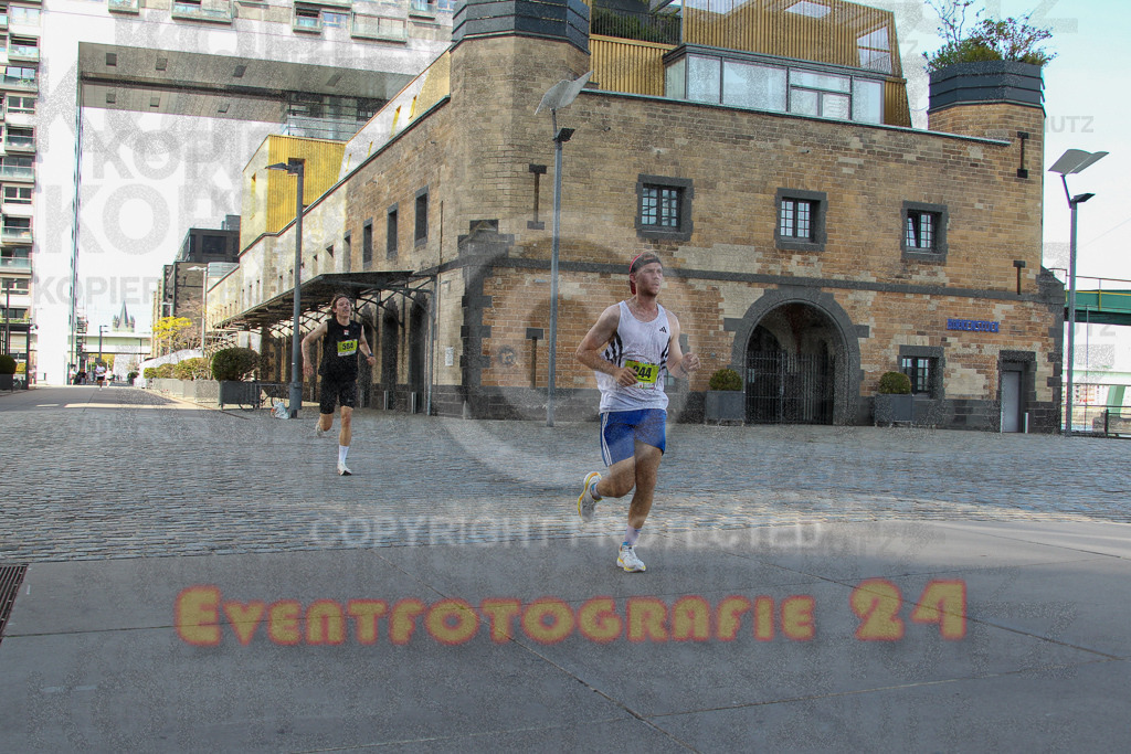 250920_1448_EV4_7162 | Sportfotografie im Rhein-Sieg Kreis, Köln, Bonn, NRW, Rheinland Pfalz, Hessen, etc. Unser Tätigkeitsfeld umfasst den Laufsport vom Volkslauf über den Marathon, Duathlon, Triathon bis zum Ultralauf wie Kölnpfad Ultra oder Schindertrail.