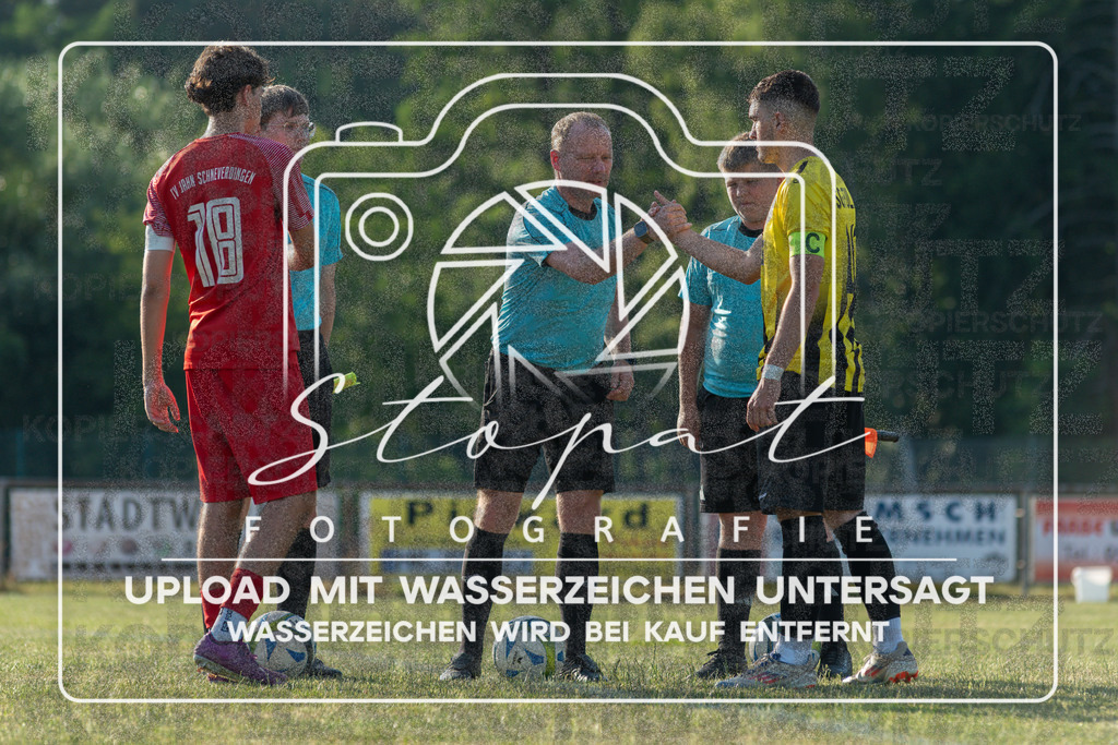 U17 Kreismeisterschaftsfinale HK - SG Fulde vs. TV Jahn Schneverdingen | Markus Wolkenhauer (Schiedsrichter), Joschua Sittkus (Schiedsrichterassistent), Lasse Stimming (Schiedsrichterassistent); U17 Kreismeisterschaftsfinale HK - SG Fulde vs. TV Jahn Schneverdingen am 24.06.26 in Heidmarkstadion, Bad Fallingbostel - Realisiert mit Pictrs.com