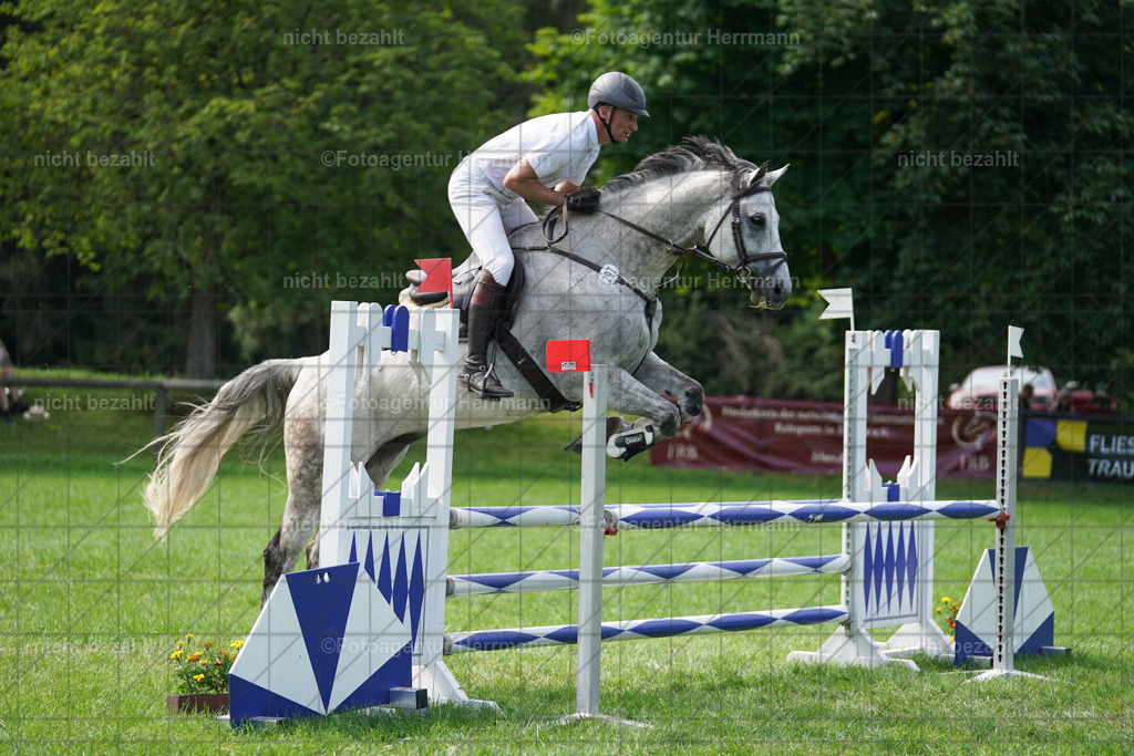 20240706-FAH06227 | Grafing Turnierfotos, Reitverein Ebersberg, Turnierfotografen Bayern, reitsportbilder, Pferdefotograf, reitsportfotograf, Sportbilder, Reitsportfotografie, Fotoagentur Herrmann, Turnierfotograf