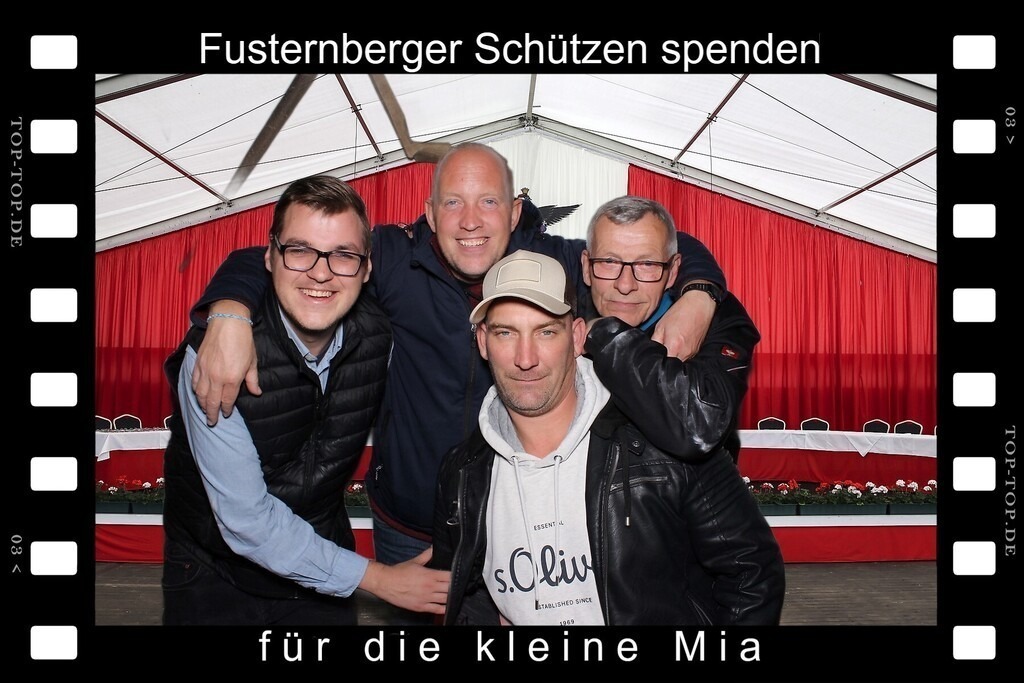 top-top.de 240928-079 | Foto, Video, Fotografie, Videografie, Fotobox, DJ, Discjockey, Musik, Musikbox, Veranstaltung, Photobooth, Amazon, Ebay, Buchtipp, Bestseller, Autor, Verlag, Buch, Wesel, Hamminkeln, NRW, Dinslaken, Rees, Drohne, Hochzeit, Party, Fotobox, Wesel, Fotograf