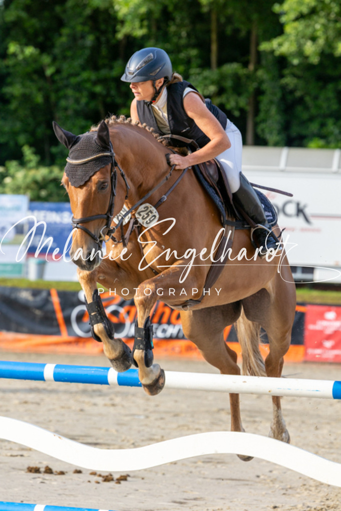7I8A9570 | melanie-engelhardt-photography - Realisiert mit Pictrs.com