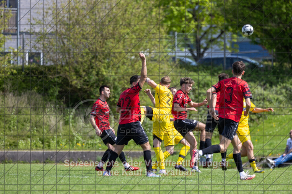 20250427_150645_0149 | #,TSV Bad Boll (rot) vs. SV Waldhausen (gelb), Fussball, Landesliga 2 - wfv, 24. Spieltag, Saison 2024/2025, Rasenplatz, Erlengarten 37, 73087 Bad Boll, 27.04.2025 - 15:00 Uhr,Foto: PhotoPeet-Sportfotografie/Peter Harich