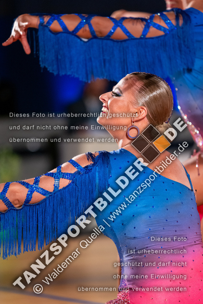 20250503-11557 | Hier finden Sie Tanz Bilder vom Latein und Standard Formationen tanzen. Sportbilder vom Tanzsport. Schöne Fotos und von Weltmeisterschaft, Europameisterschaft, Bundesliga, Regionalliga, Oberliga und Landesliga sowie von GOC Stuttgart, DanceComp, WM Bremen