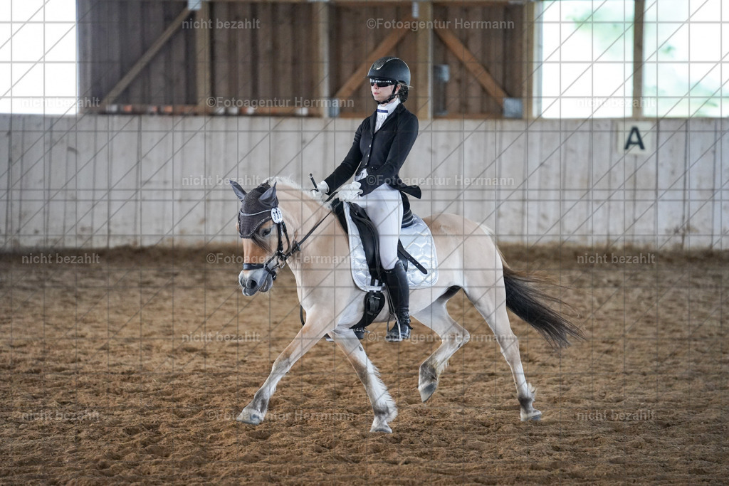 20230520-FAH05645 | Frühjahrsturnier, Landsberg am Lech, 2023, Reitclub Landsberg, Turnierbilder, Fotos Turnier Landsberg, Fotoagentur Herrmann, Turnierfotografen Bayern, Reitsport Fotograf, Pferde Fotograf