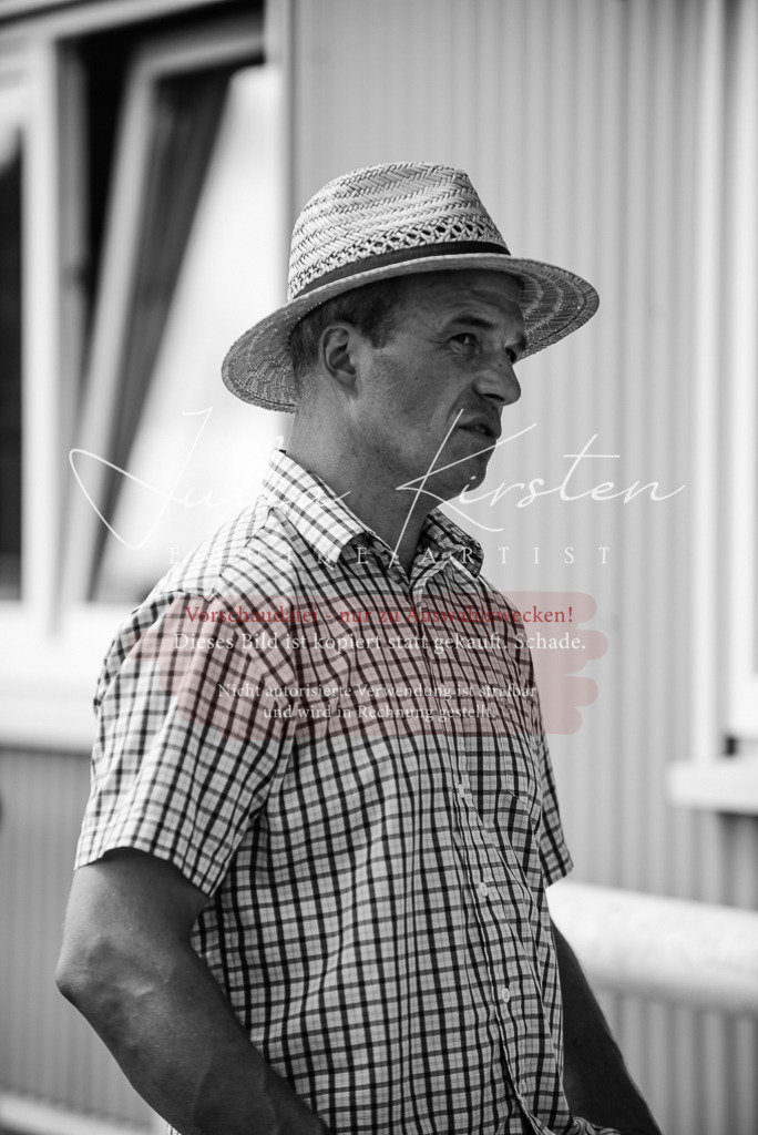 DSC_5927 | Pferde- und Turnierfotografie in Westsachsen. Pferdeportraits, Auftragszeichnungen und intuitive Kunst.