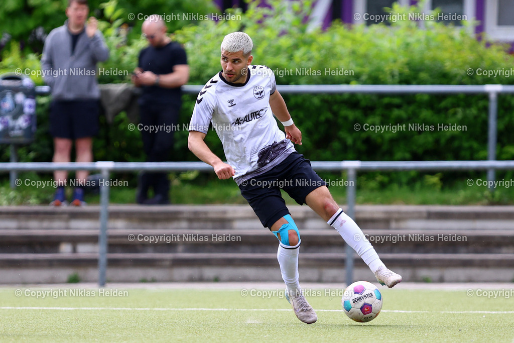NH_HEBC_ETSVHamburg_OberligaHamburg_10052026 | #10 Erolind Krasniqi (ETSV Hamburg)Fußball I Herren I Gamesright Oberliga Hamburg I Saison 2025-2026 I 33. Spieltag I HEBC - ETSV Hamburg I 10.05.2026 I Reinmüllersportplatz