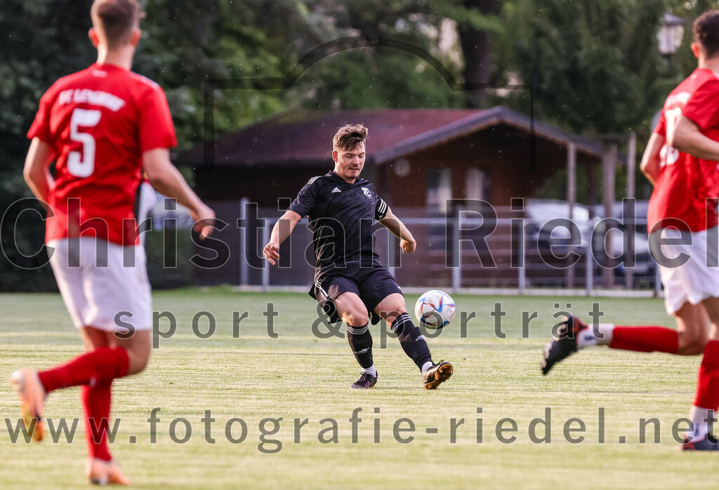2023-08-25_021_FC_Finsing_gegen_FC_Lengdorf | Finsing, Deutschland, 25.08.2023:
Fußball, Kreisliga 2023 / 2024, 6. Spieltag, FC Finsing gegen FC Lengdorf, Endergebnis: 5:0

Leonhard Hölzl (FC Finsing, #5)

Foto: Christian Riedel / fotografie-riedel.net