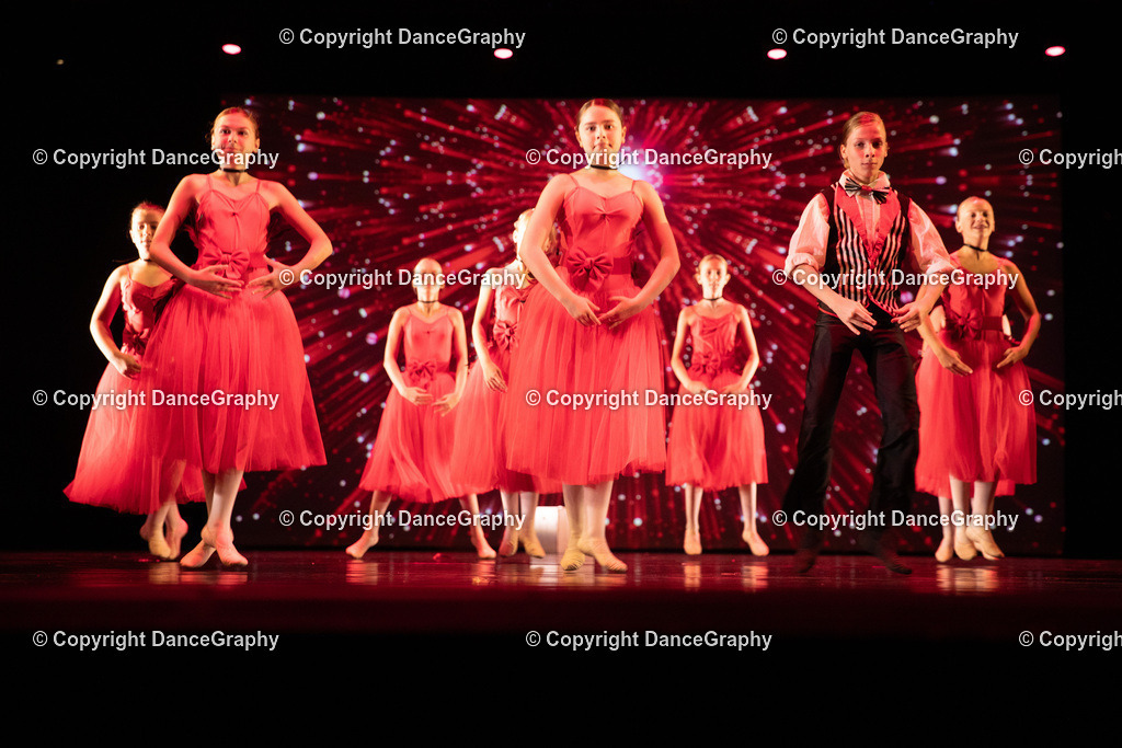 GPHY5193 | DanceGraphy - Realisiert mit Pictrs.com