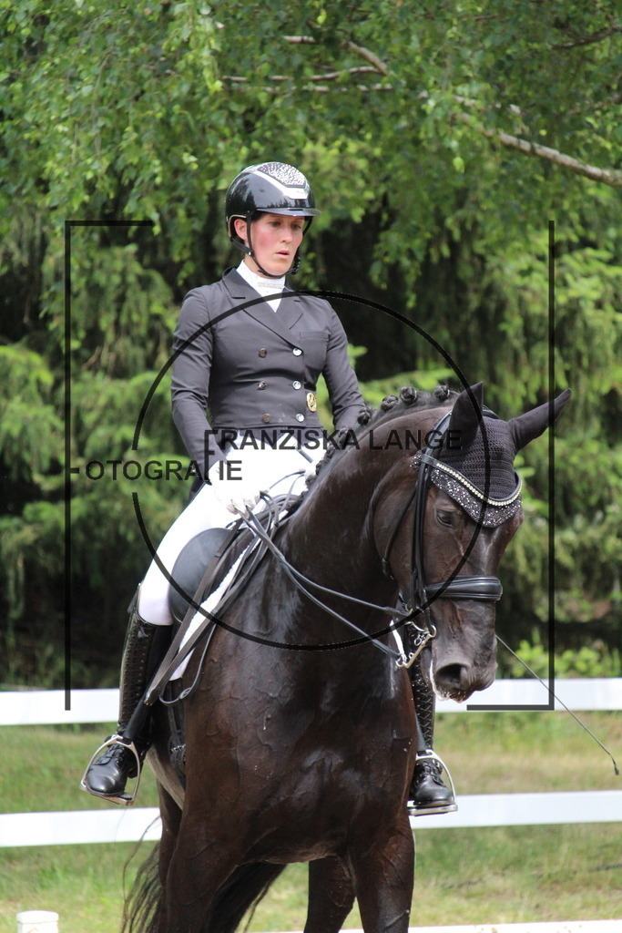 IMG_8021 | franziskalange - Realisiert mit Pictrs.com