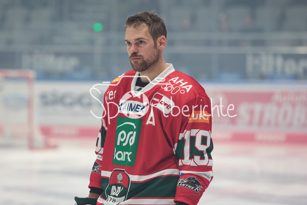 Augsburger Panther - Grizzlys Wolfsburg | Andrew LeBlanc (AEV #19) in Aktion