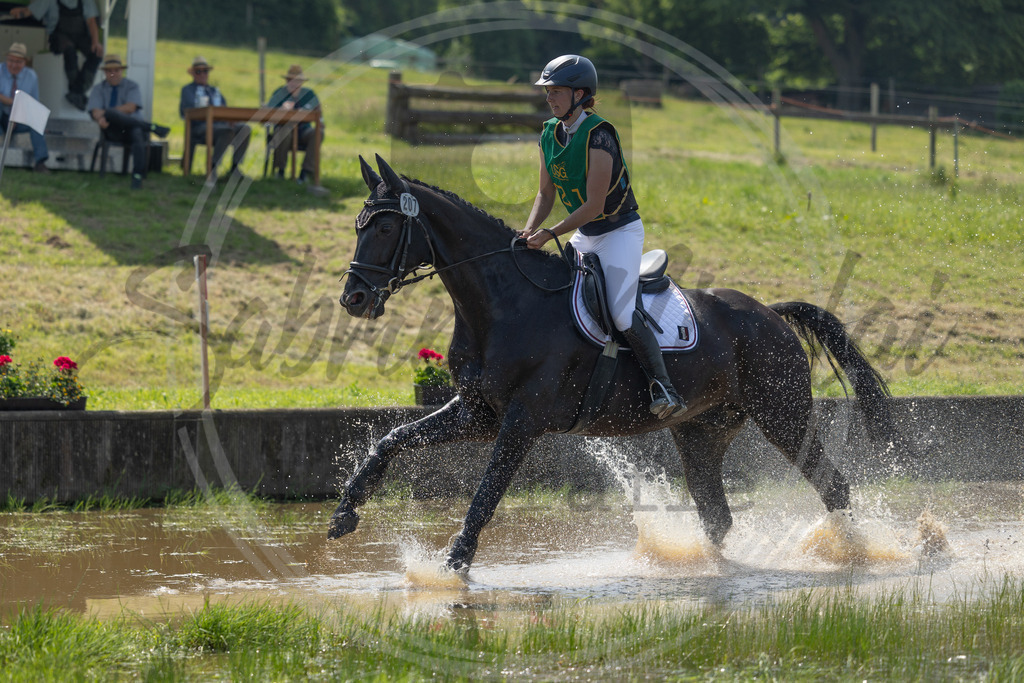994A1367 | sabrinanicolaifotografie - Realisiert mit Pictrs.com