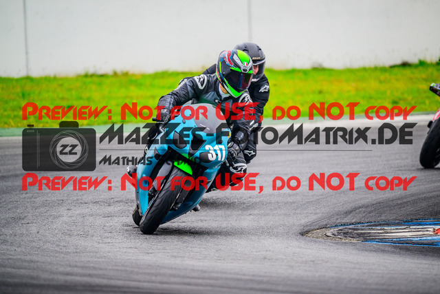 MaZZes_FotoMatrix_240614_6007705_4346 | GELB