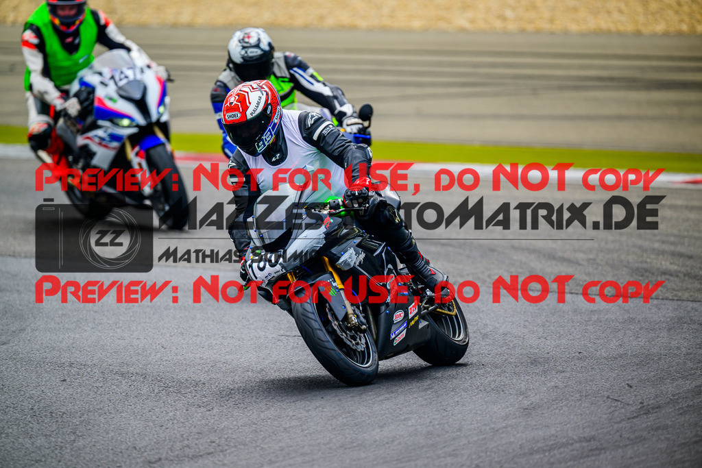 MaZZes_FotoMatrix_240717_6007705_2137 | INST