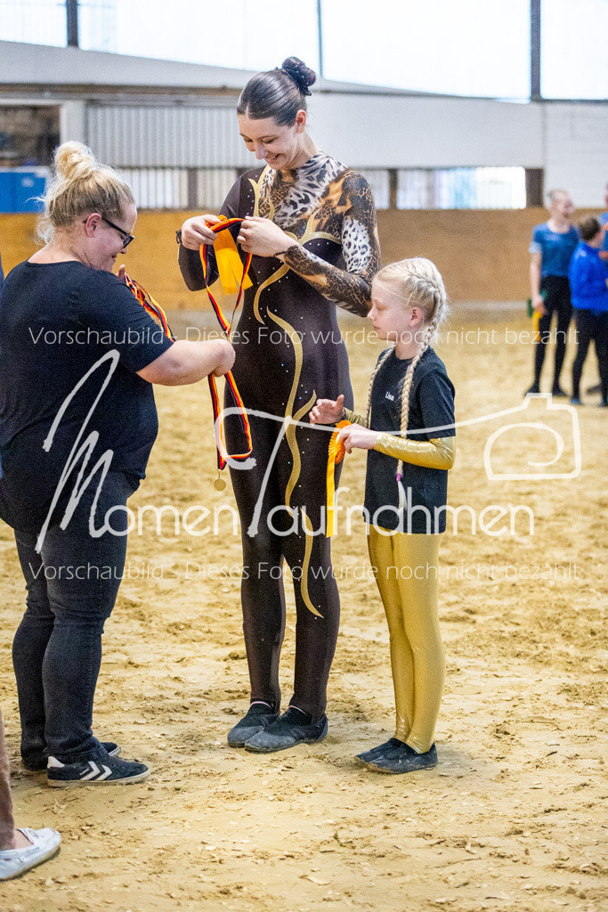 Platzierung5+6+7+NS-010 | MomenTaufnahmen Pferdesportfotos