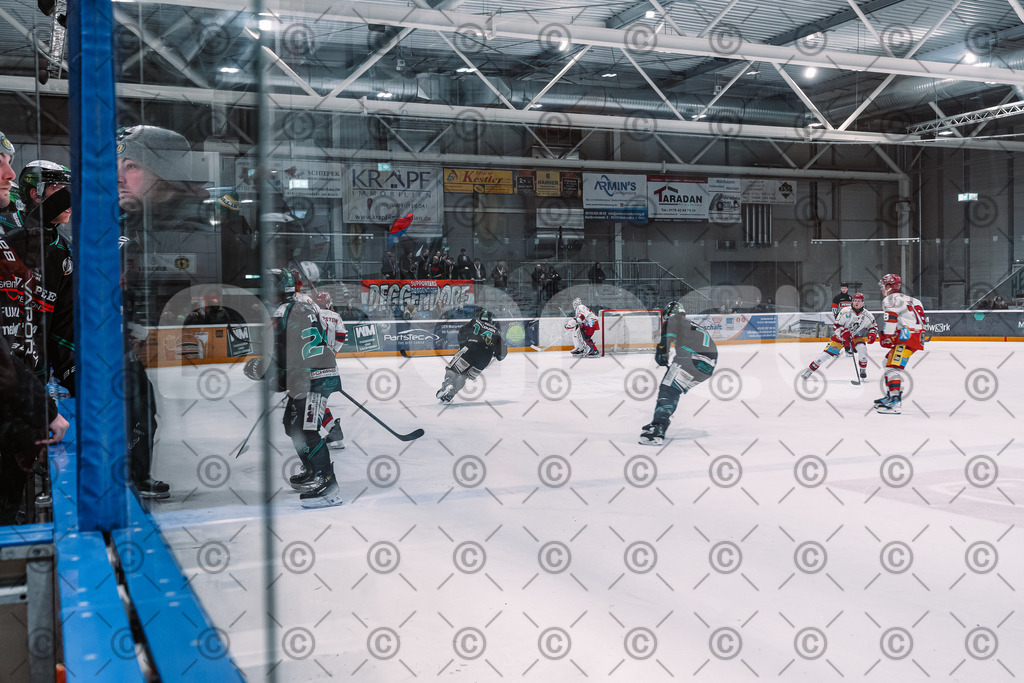 Alligators_vs_Deggendorf_30_11_2025-076 | Höchstadt Alligators Fotogalerie: Eishockey-Action aus Franken. Professionelle Spielfotos, Portraits & Stadionbilder zum Download. Jetzt entdecken! - Realized with Pictrs.com