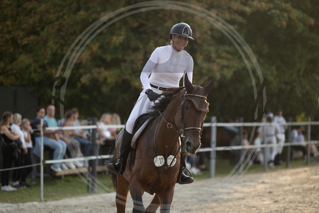 994A2212 | sabrinanicolaifotografie - Realisiert mit Pictrs.com