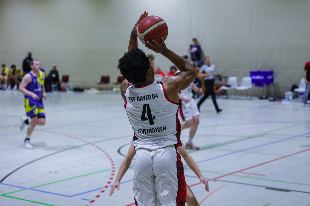 Regio BAYER GIANTS vs SV Haspe 70-41 | Fotos von Basketballspielen aus dem Raum NRW fotografiert von Gero Mueller-Laschet und Daniel Schaefer - Realisiert mit Pictrs.com