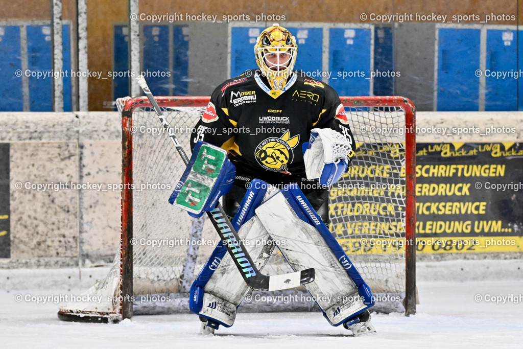 MET PHOTOVOLTAIK HORNETS SPITTAL vs. 1. EHC ALTHOFEN | #35 Egger Luca EC Hornets Spittal, MET PHOTOVOLTAIK HORNETS SPITTAL vs. 1. EHC ALTHOFEN, MET PHOTOVOLTAIK HORNETS SPITTAL vs. 1. EHC ALTHOFEN am 10.01.2026 in Spittal an der Drau (Eissportzentrum Spittal), Austria, (Photo by Bernd Stefan)